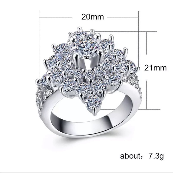New Luxury 925 Silver Beautiful Flower Diamond Ring - Picture 5 of 6